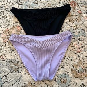 Bundle (2x) of Hollister Purple and Black Ribbed Bikini Bottoms | S